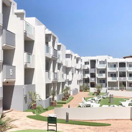 Garden With Terrace Διαμέρισμα