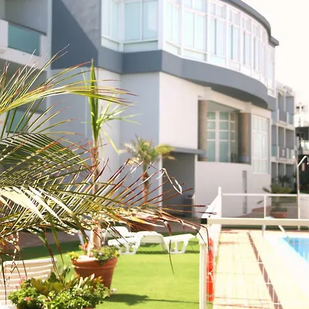 Garden With Terrace * Κοραλέχο
